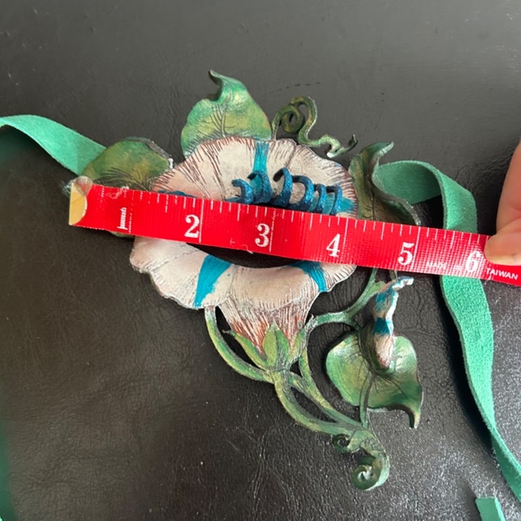 Arts & Myths Artisan Created Leather Flower Masquerade Mask - Picture 6 of 8